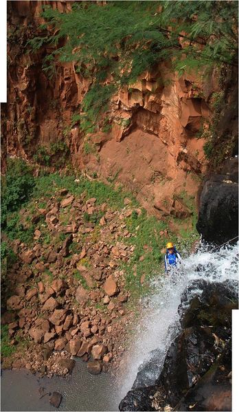 File:Cañon Acatachico R3.jpg