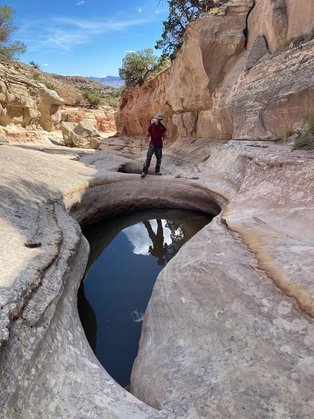 File:Ribbon Canyon potholeMainRibbon.jpg