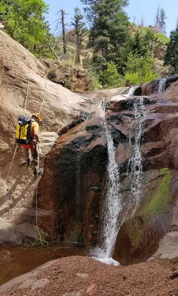 File:Queens Canyon pic1.jpg