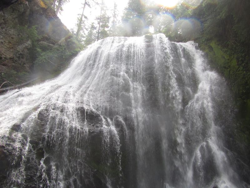 File:Tillicum Creek-20170815043548 pic.jpg