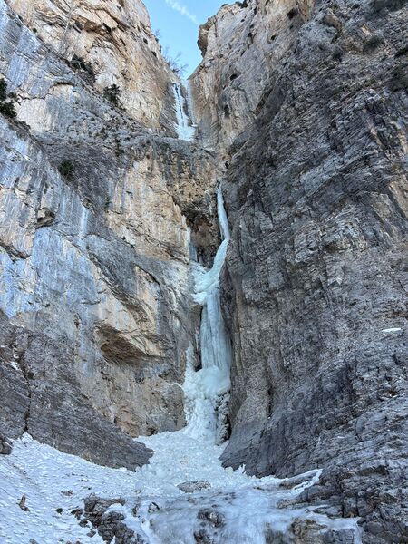 File:Hose Monster Winter.jpg