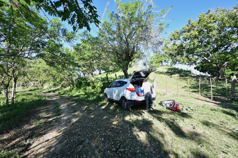 File:El Mamey Canyon parking.jpg