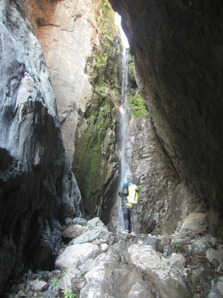File:Ape Canyon r7.jpg