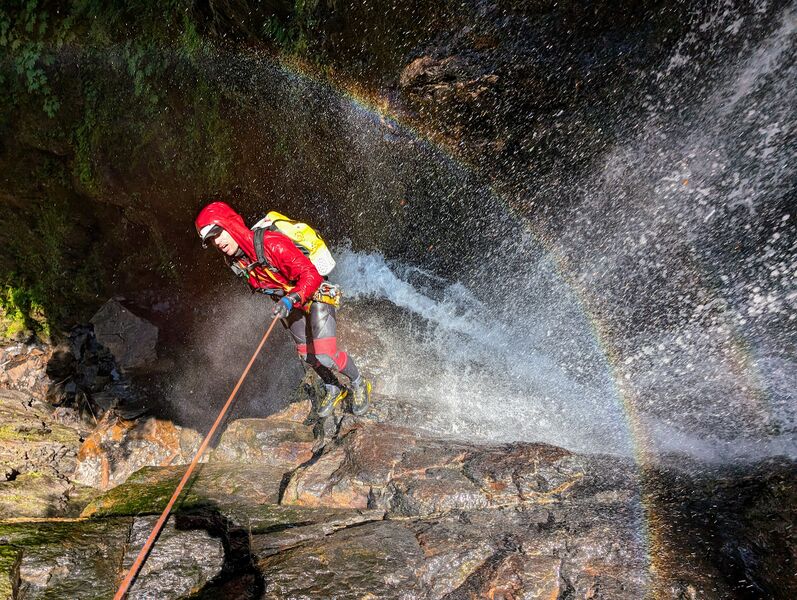 File:Hungry Bear r4.jpg