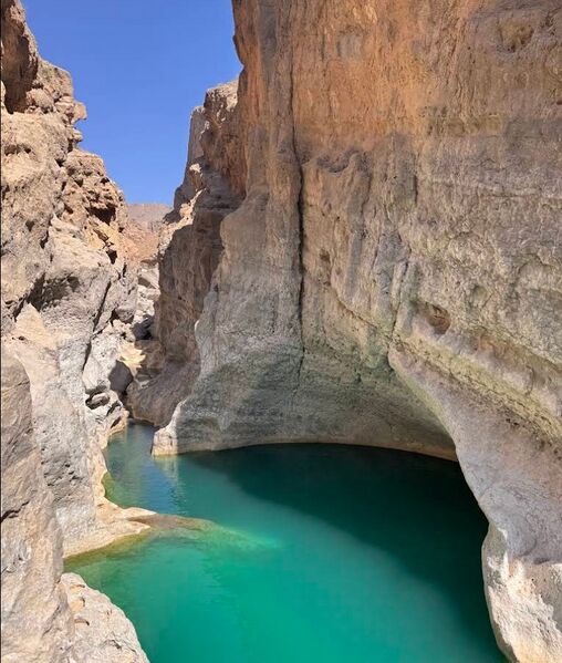 File:Bani Kahlid (Lower) gorge.jpg