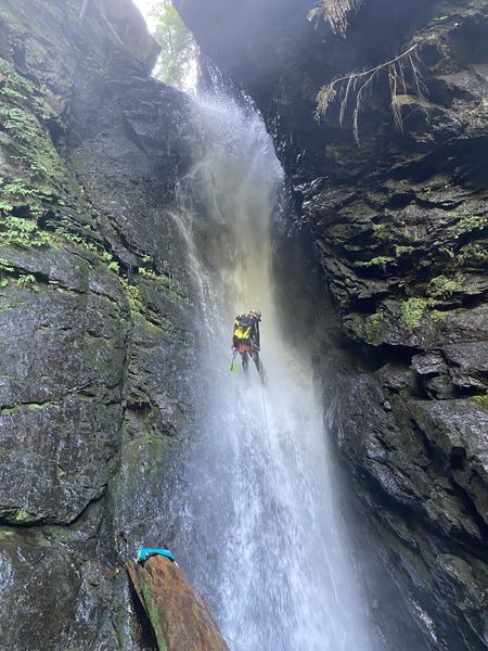 File:Hawthorn Creek (North Cascades) Banner.jpg