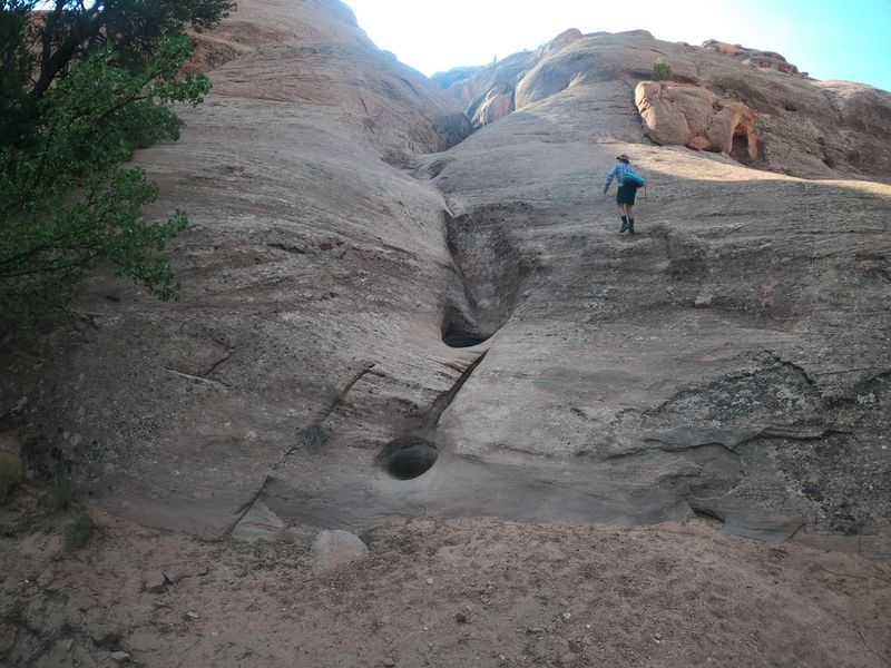 File:Brides Canyon (Upper) Approach.jpg