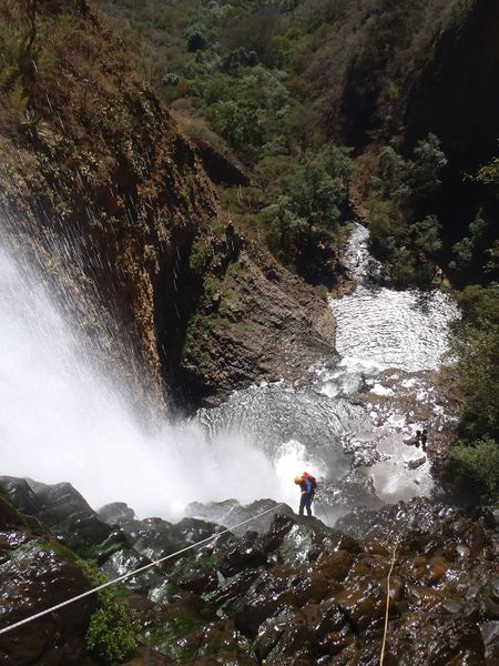 File:Salto del Nogal SR R5.jpg