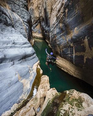 Snake Canyon Banner.jpg