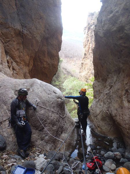 File:Cañon de La Teja R9.jpg