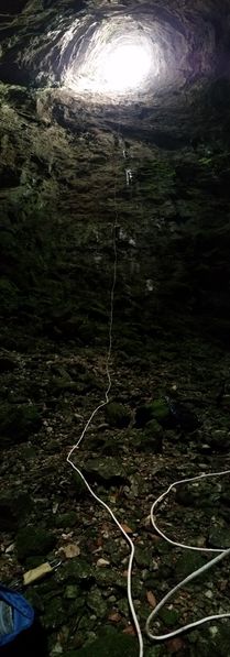 File:Golondrinas vertpanorama.jpg