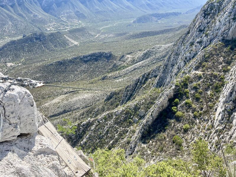 File:Ruta Vertigo Via Ferrata Cable Sag.jpg