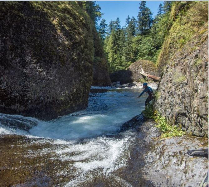 File:Eagle Creek hydraulic3.jpg