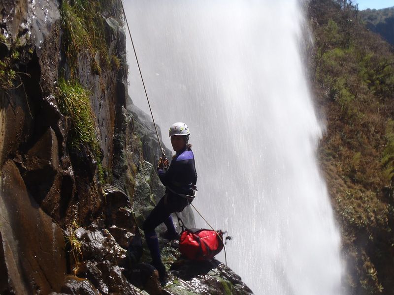 File:Salto del Nogal SR R4.jpg