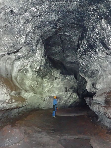 File:Ape Cave pics2.jpg