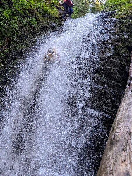 File:Kromona Creek r11.jpg
