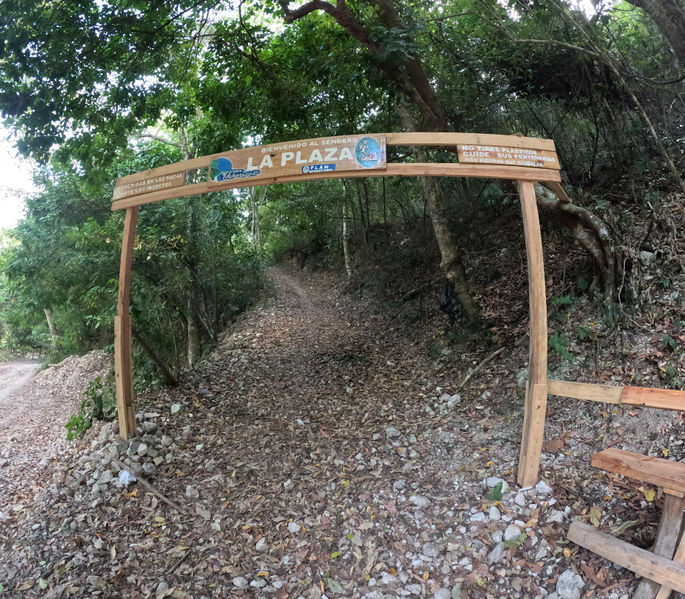 File:Barahuco Canyon signexit.jpg