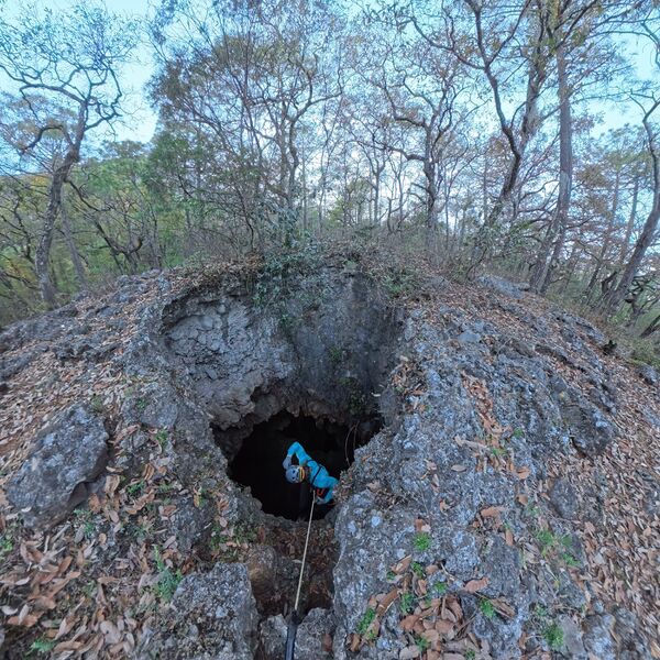 File:Sotano Gavilancillo GavilancilloEntrance.jpg