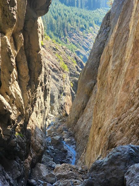 File:Ape Canyon uppercanyon.jpg