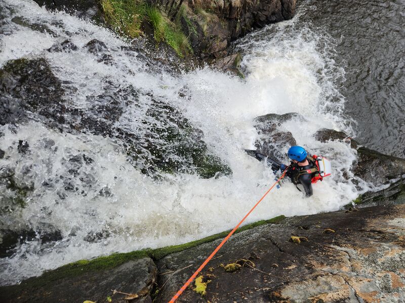 File:Victoria River Banner.jpg