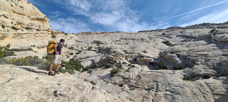 File:Hog Canyon in Dinosaur NM pic3.jpg