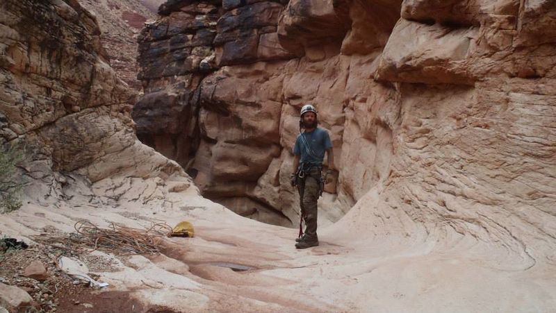 File:Hot Na Na Wash Banner.jpg