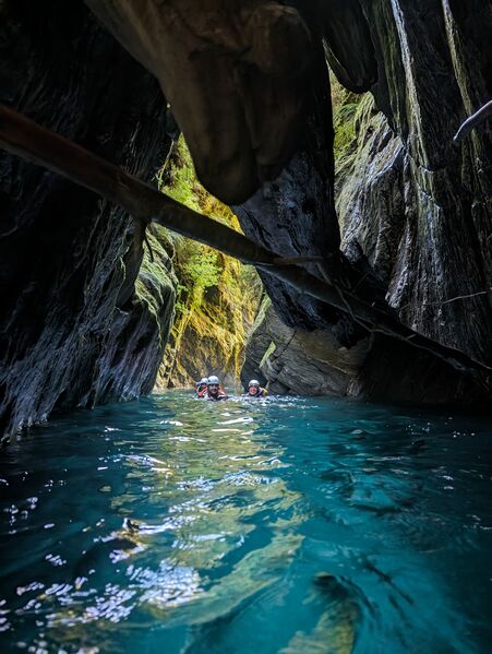 File:Fish River (Haast Pass) pool1.jpg