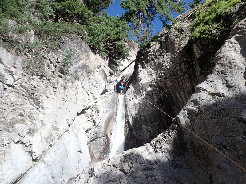 File:Bear Creek Canyon pic28.jpg
