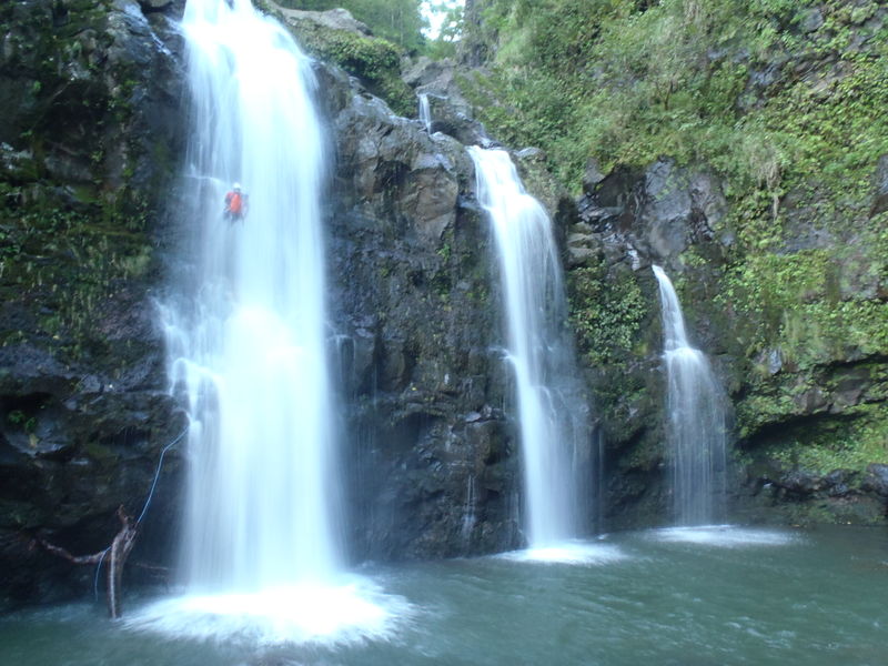 File:Knucklehead Canyon (Wailua Nui Stream) Banner.jpg