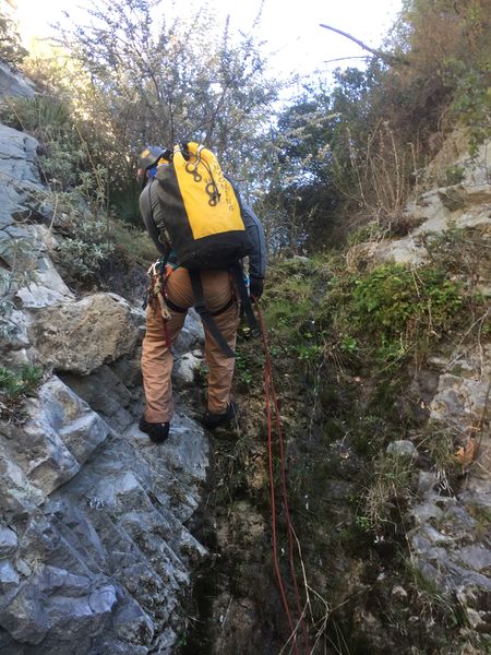 File:Laurel Springs Canyon img7984.jpg