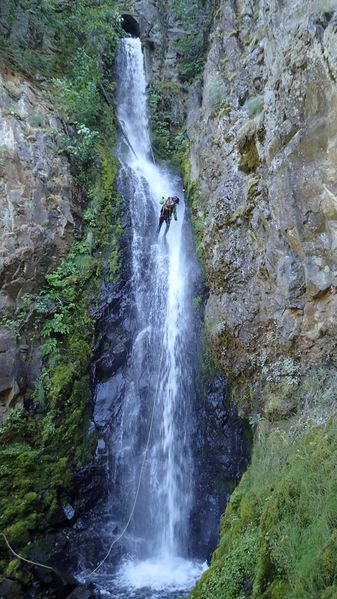 File:Warren Creek-20150617041313 pic.jpg
