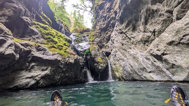 ヨーレイカ Eureka! CAMP-TRAILS Cabin Creek Cabin Creek (Olympics) - ropewiki