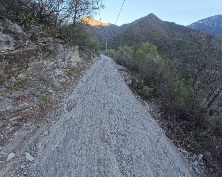 File:Matacanes approachroad2.jpg