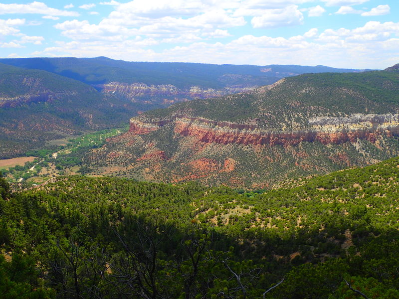 File:Chavez Canyon pic1.jpg