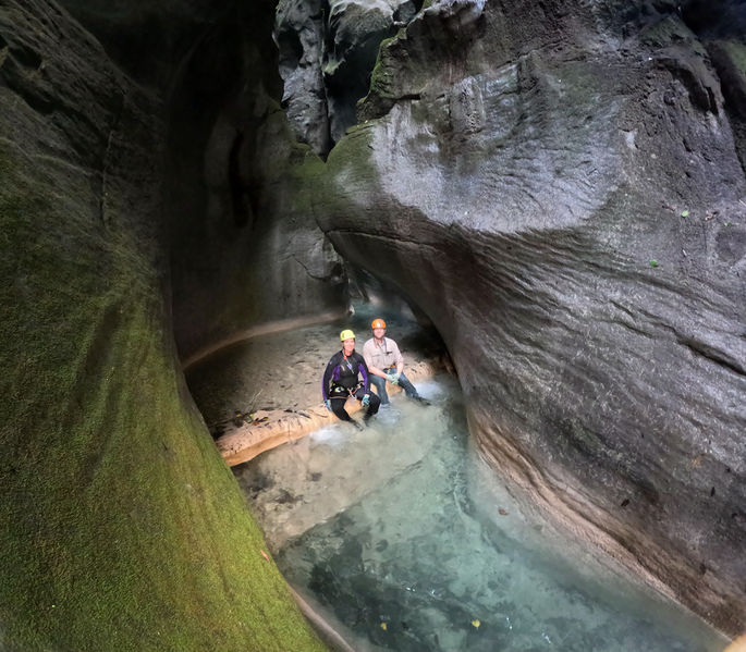 File:Barahuco Canyon opening.jpg
