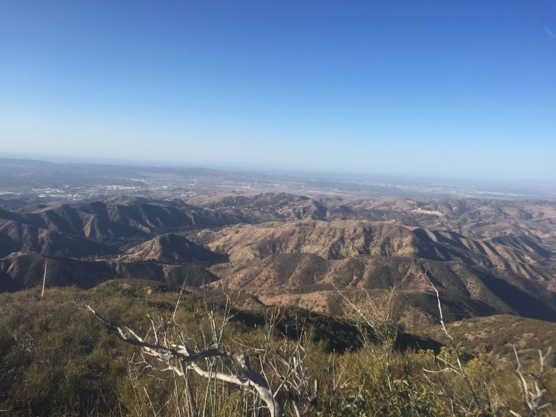 File:Flores Peak C4 img6970.jpg