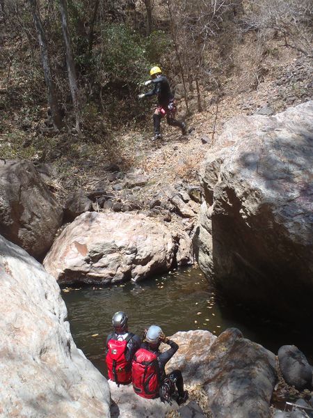 File:Cañon de La Teja R14.jpg