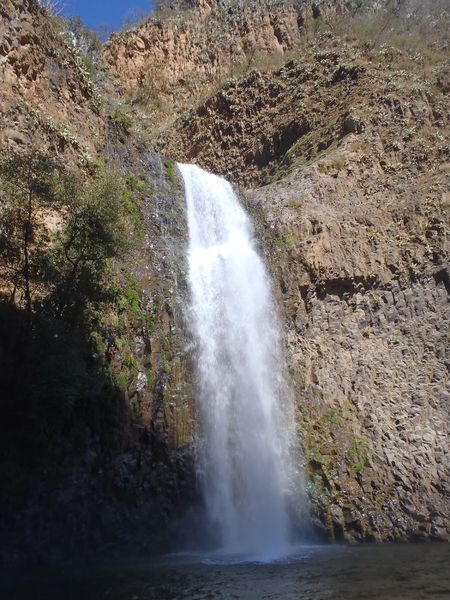 File:Salto del Nogal SR R6.jpg