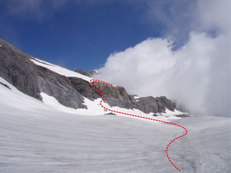 File:Paginas barrancos grande cascade acceso a la chimenea.jpg