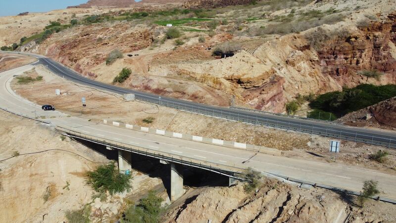 File:Dab'i parking.jpg