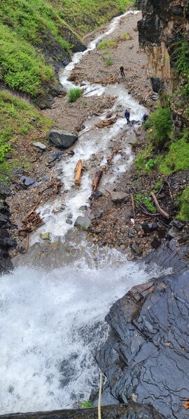 File:Iron Mountain Creek pic021.jpg