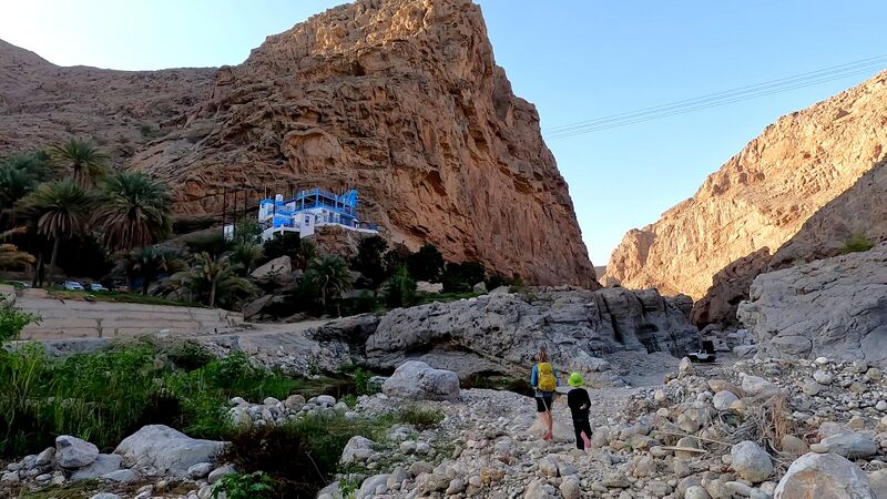 File:Bani Kahlid (Lower) approach.jpg