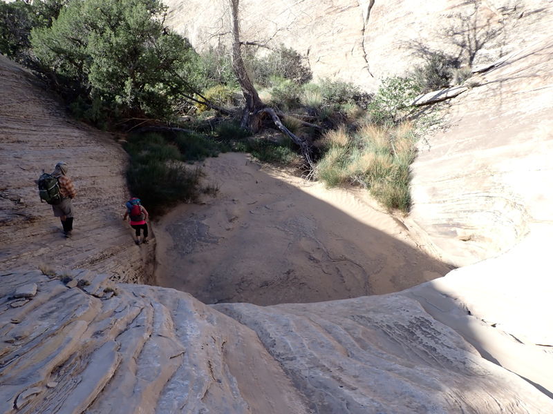 File:Crescent Canyon pic4.jpg