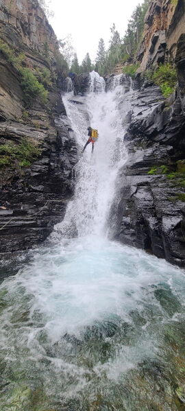 File:Iron Mountain Creek pic016.jpg