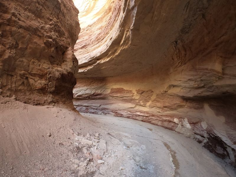 File:Never Again Canyon 3.jpg