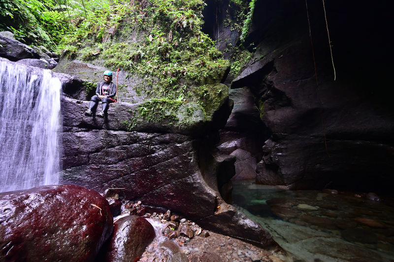 File:Titou Gorge (Lower) rebarsteps.jpg