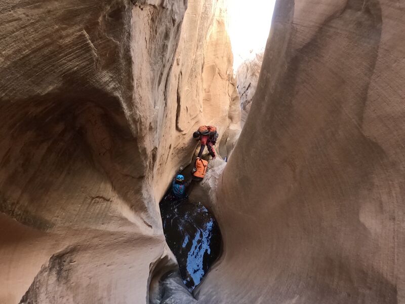File:Wonderland Canyon waterpothole.jpg