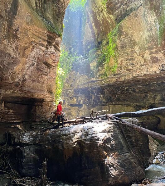 File:Empalme Canyon sunbeam.jpg